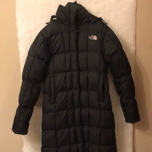 **GUC** The North Face Coat w/ detachable hood